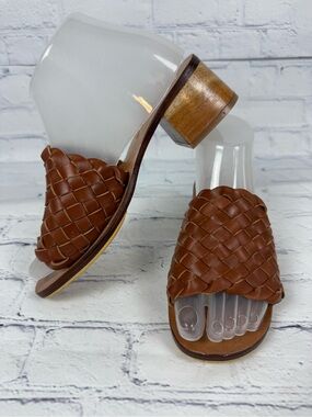 Liberté Santorini Woven Mule Size 7 Cognac Leather Slide Heel